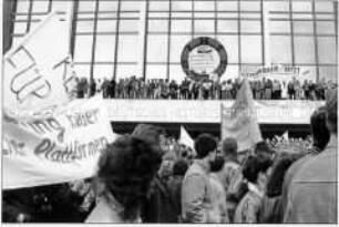 Demonstration auf dem Berliner Alexanderplatz