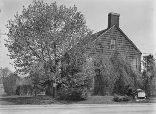 Huntington (New York), West Hills, Walt Whitman Birthplace State Historic Site