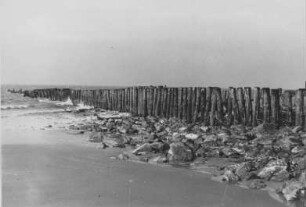Beschädigte Buhne auf Borkum (2)