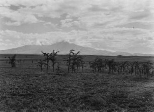 Mount Meru : Blick auf den Vulkan Mount Meru