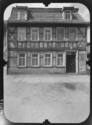 Nordhausen, Altendorf. Wohnhhaus. Straßenfront