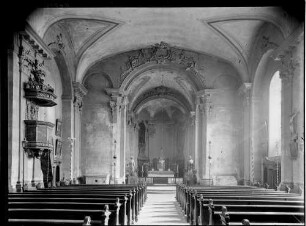 Kappelwindeck Katholische Kirche Santa Maria Innenansicht Langhaus nach Osten zum Chor