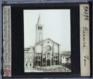 Piacenza, Kathedrale : Gesamtansicht von vorne (Fassade und Glockenturm)