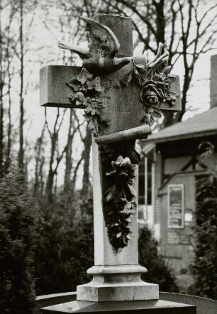 Grabmal der Familie des Kantors Hermann Paul Scheibnitz