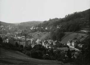 Ruhla, Stadtteilansicht : Ruhla. Stadtteilansicht mit Hotel Bellevue und Berghotel zum Landgrafen. Blick von Emilienruh nach Südwesten