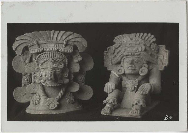 Two figurine vessels made of clay. Height: 25-40cm. Collection Guillermo de Heredia.