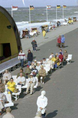 Westerland: Hauptpromenade mit Musikpavillon