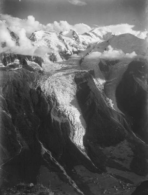Mont-Blanc-Gruppe : Landschaft der Mont-Blanc-Gruppe mit Blick auf zwei Gletscher