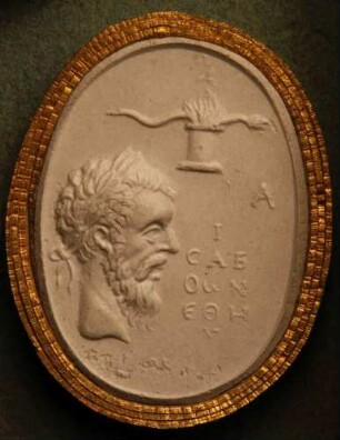 Profilbildnis des Gaius Pescennius Niger, über ihm ein brennender Altar (Daktyliothek, Zweites Historisches Tausend)