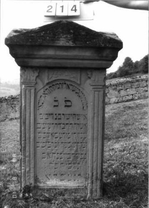 Grabstein 214