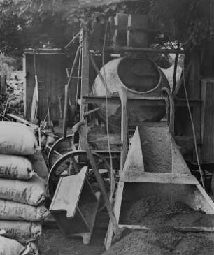Äußerer Zementputz eines Betonkanals : Technikgeschichte | Technik und Wirtschaft | Betonbau