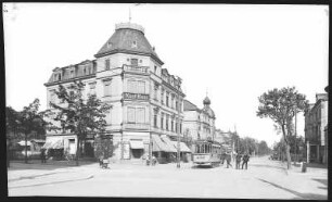Kötzschenbroda. Meißner Straße mit Straßenbahn