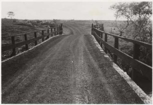 Flussbrücke über den Rio Vacaria auf der Straße Entre Rios - Campo Grande : 8,91 km von der Telegrafenstation entfernt