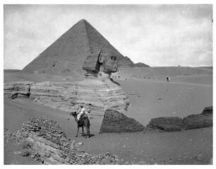 Sphinx der Chephrenpyramide und Cheops-Pyramide in Gizeh