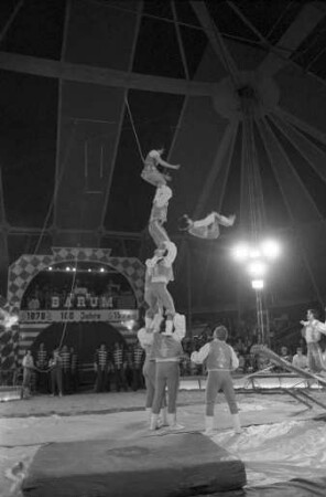 Gastspiel des Cirkus Barum auf dem Karlsruher Messplatz