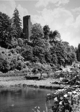 Esthal-Erfenstein. Burg Spangenberg (1201/1400)