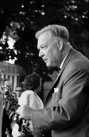 13. Tagung 1963 Medizin; Gruppen beim Bayrischen Frühstück: Werner Forßmann