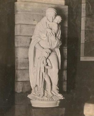 Meißen, Nikolaikirche : Überlebensgroße Altarfigur