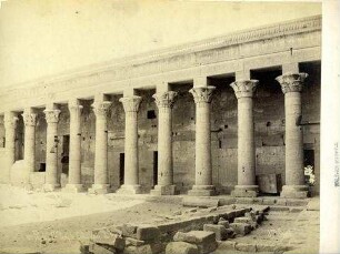 886 Phylae G’ temple Colonnade du Nord