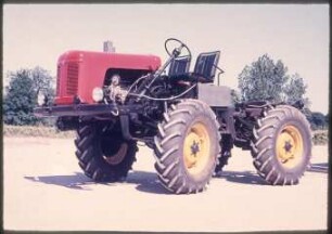 Allradtraktor RTA 0511