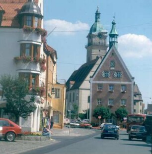 Auerbach. Rathaus mit Kirche