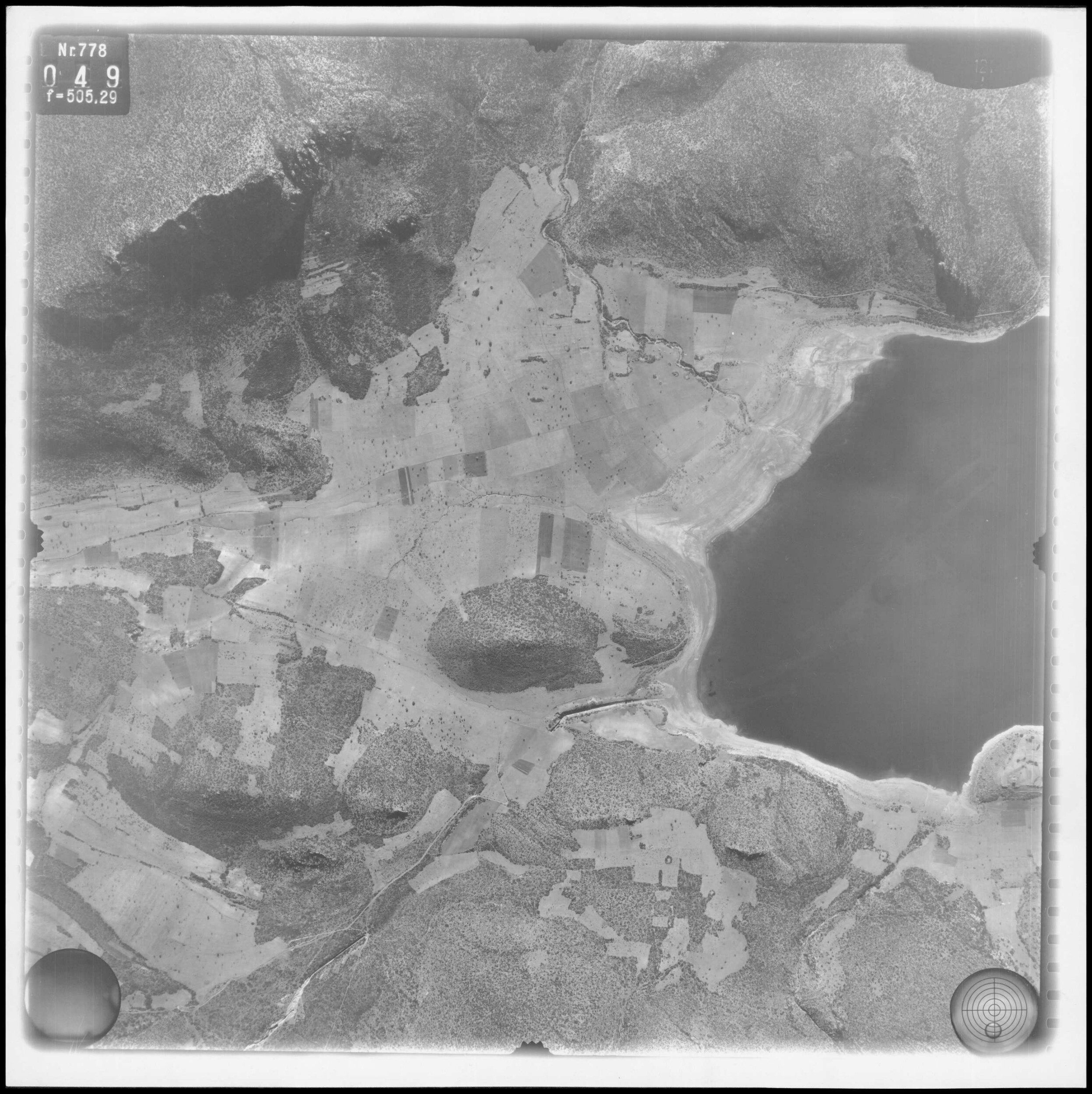 Aufnahme 049 - Pachaki – Ag. Sotiras – Oinoe – Paximada – Strofilia - Ag. Anna – Psaropoli | Digitalisierung: Deutsches Archäologisches Institut, Athen, Archiv