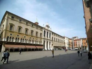 Vicenza: Palazzo Monte di Pietà