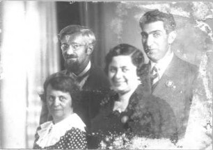 Etha und Hans Richter mit einem türkischen Paar