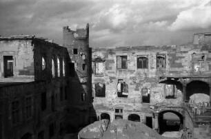 Stuttgart: Altes Schloss, Ruine Ostflügel