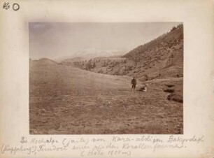 Bakir Dagi : Der Bakir Dagi (Roter Berg) bei Sarikaya mit einer Hochalpe.