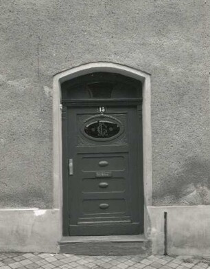 Roßwein, Mittelstraße 15. Wohnhaus. Portal