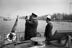 Dienst der Zollbeamten im Zollamt Neuburgweier