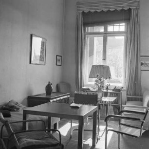 Raum in Karl Theodor Gremmlers Atelierwohnung am Kurfürstendamm