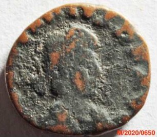 Römische Münze, Nominal Halbcentenionalis, Prägeherr Arcadius, Prägeort Antiochia, Original