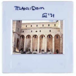 Trani, Kathedrale San Nicola Pellegrino : Langhaus, Südseite