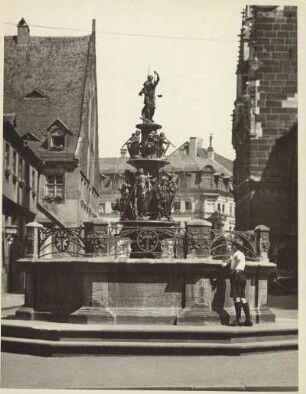 Nürnberg. Tugendbrunnen (1584/1589)