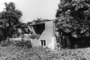 Kodersdorf-Wiesa. Ehem. Windmühlengehöft Hartmann, Ruine des Wohnhauses