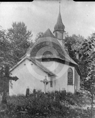 Waldkirche von Osten Sturhof