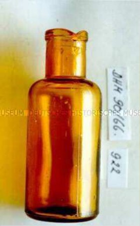 Flasche mit Tülle (ohne Maßangabe)
