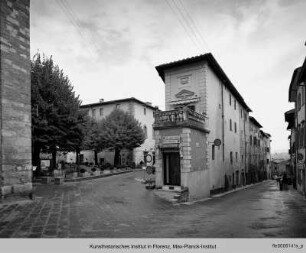 Piazza Santa Caterina, Colle di Val d'Elsa