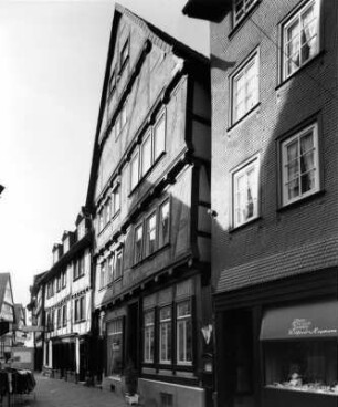 Fachwerkhaus (Fachwerkwohnhaus); Alsfeld, Mainzer Gasse 19, Mainzer Gasse 21