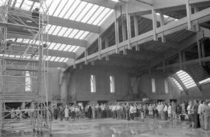 Richtfest für die Sport- und Mehrzweckhalle "Rheinstrandhalle Daxlanden" an der August-Dosenbach-Straße