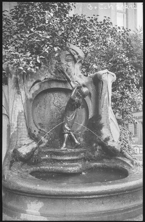Weißenfels. Zierbrunnen