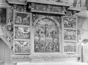 Altar der Dreieinigkeitskirche in Allermöhe