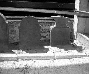 Alter Friedhof; Gründau, Wirthsberg (Friedhofstraße)