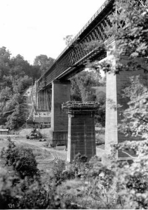 Schwäbisch Hall Tullauer Kocherviadukt 1367 Behelfsbrücke Baustelle Betonierung Pfeiler D