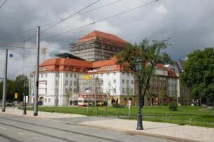 Dresden-Altstadt, Ostraallee 2. Schauspielhaus (1911-1913; W. Lossow, M. H. Kühne)