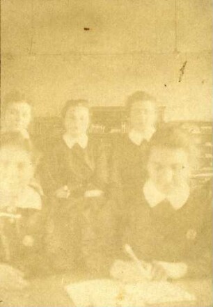 Viktoria-Pensionat. Schülerinnen - Gruppenfoto