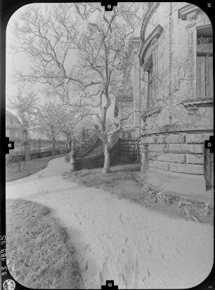 Löbau, Hartmannstraße 5. Villa Sanssouci (1889; B. F. Berthold). Teilansicht von Südost