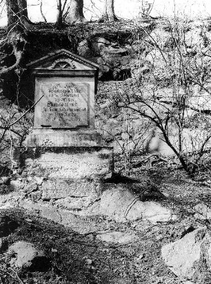 Radeberg. Hüttermühle, Gedenkstein